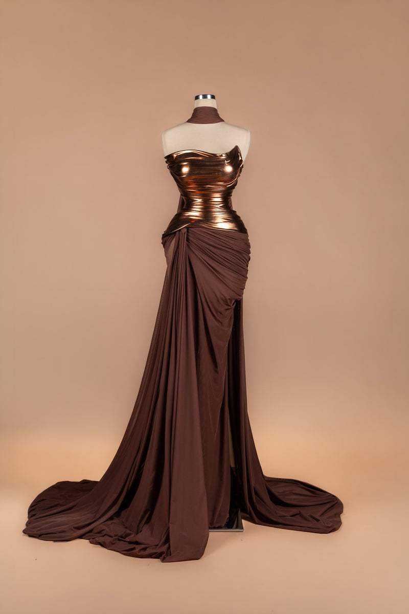 Sihëna Bronze Goddess — metallic bronze sweetheart bodice with draped chocolate skirt, high slit and sweeping train.