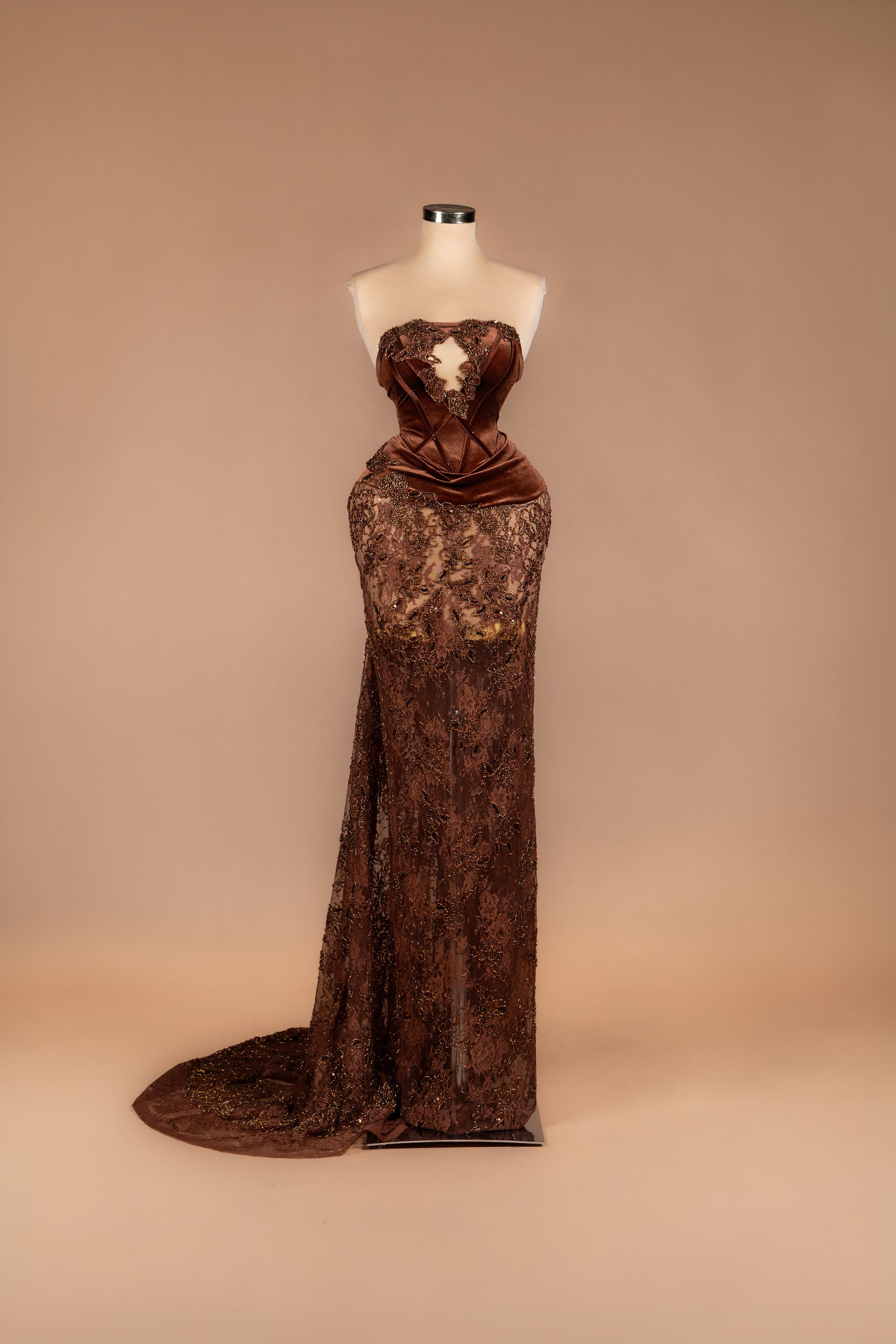 Sihëna Truffle Lace — chocolate strapless sweetheart velvet-and-lace mermaid gown with beaded lace train and centre cutout.