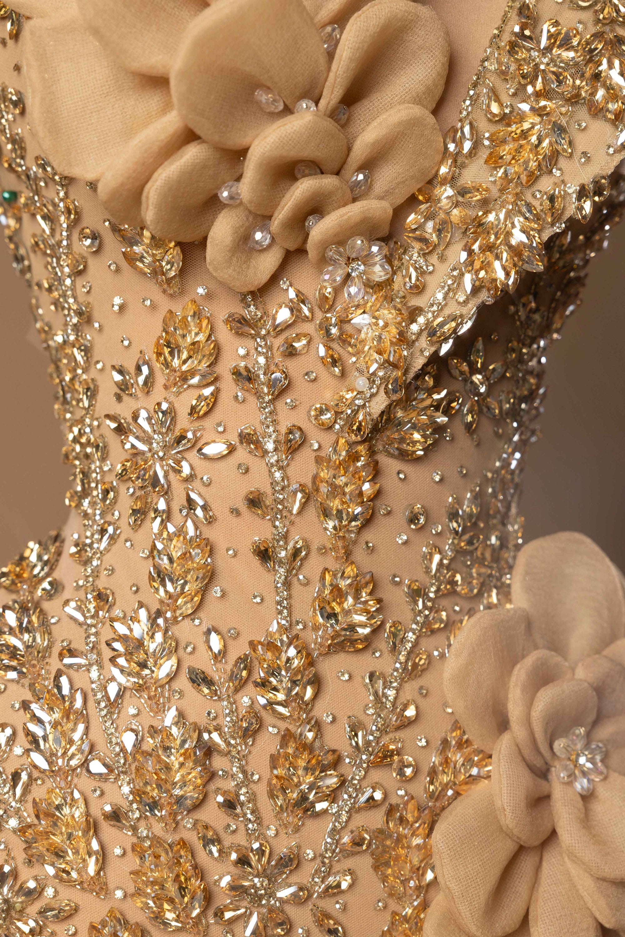 Sihëna Golden Bloom Reverence — gold one-shoulder sleeveless fitted cocktail dress