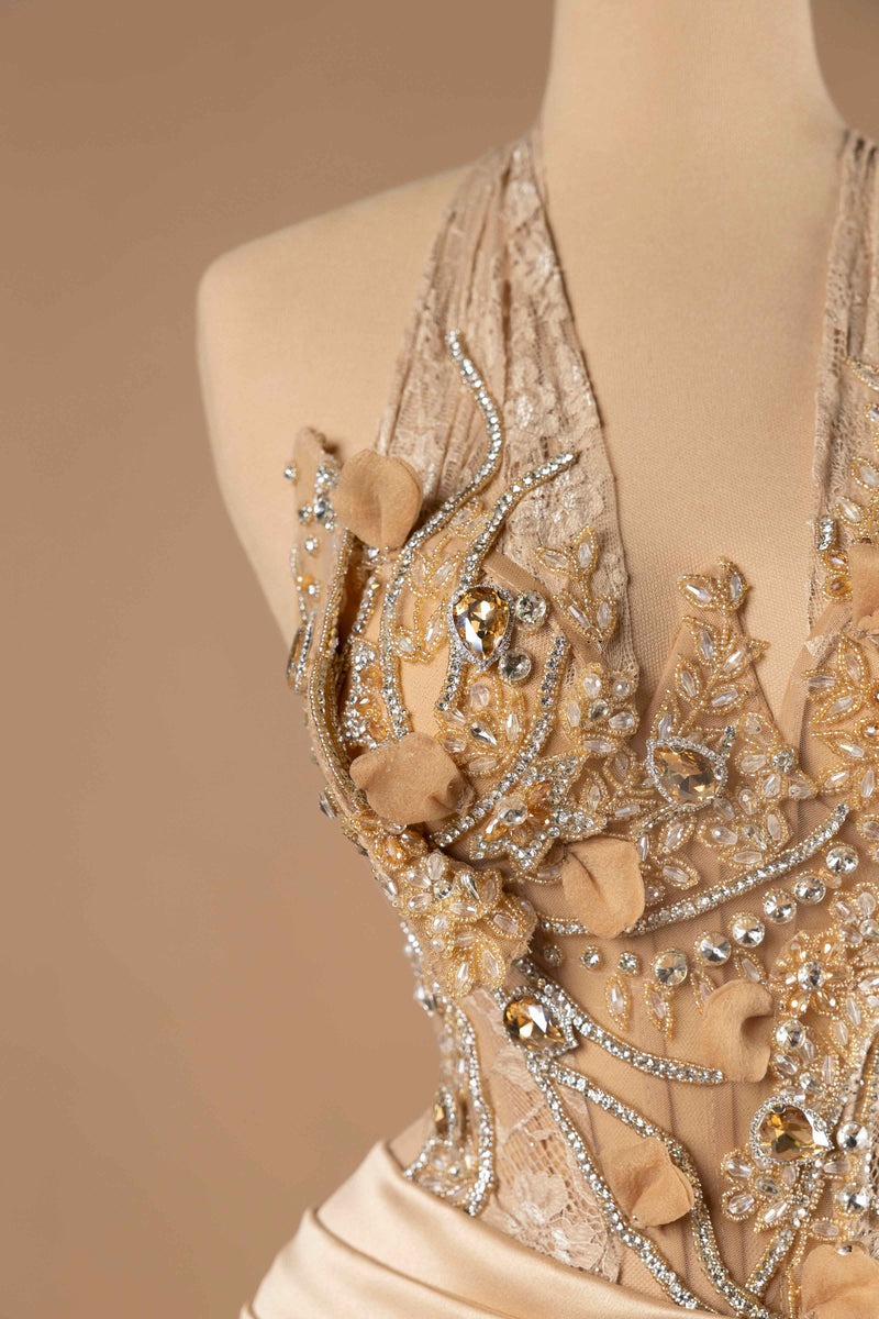 Sihëna Golden Petal Harmony — champagne halter sleeveless column evening dress
