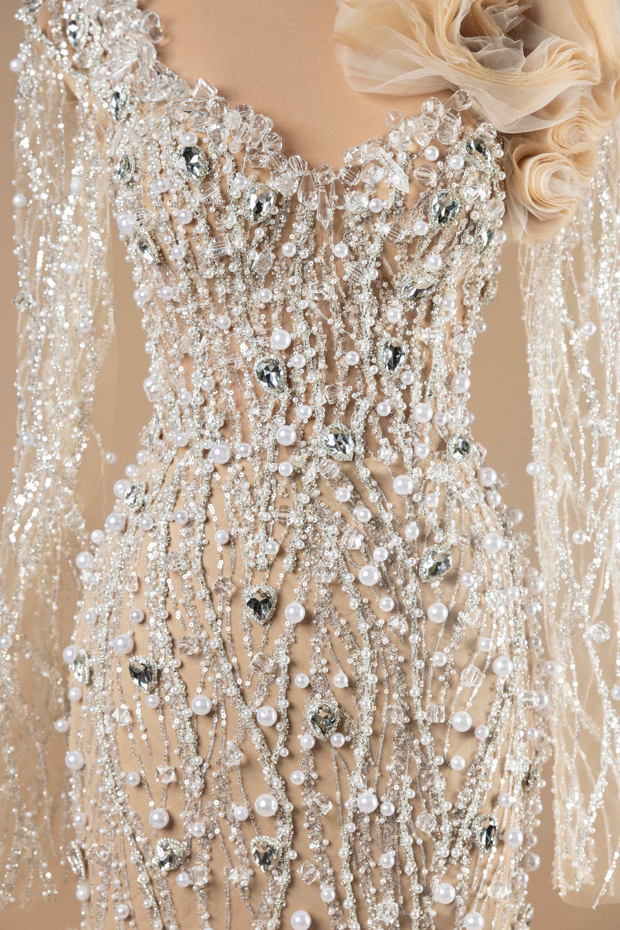 Sihëna Pearl Radiance — ivory v-neck long-sleeve mermaid evening dress