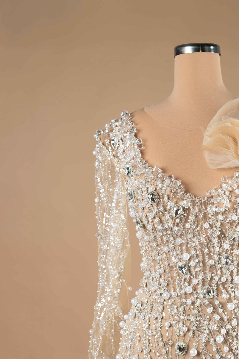 Sihëna Pearl Radiance — ivory v-neck long-sleeve mermaid evening dress