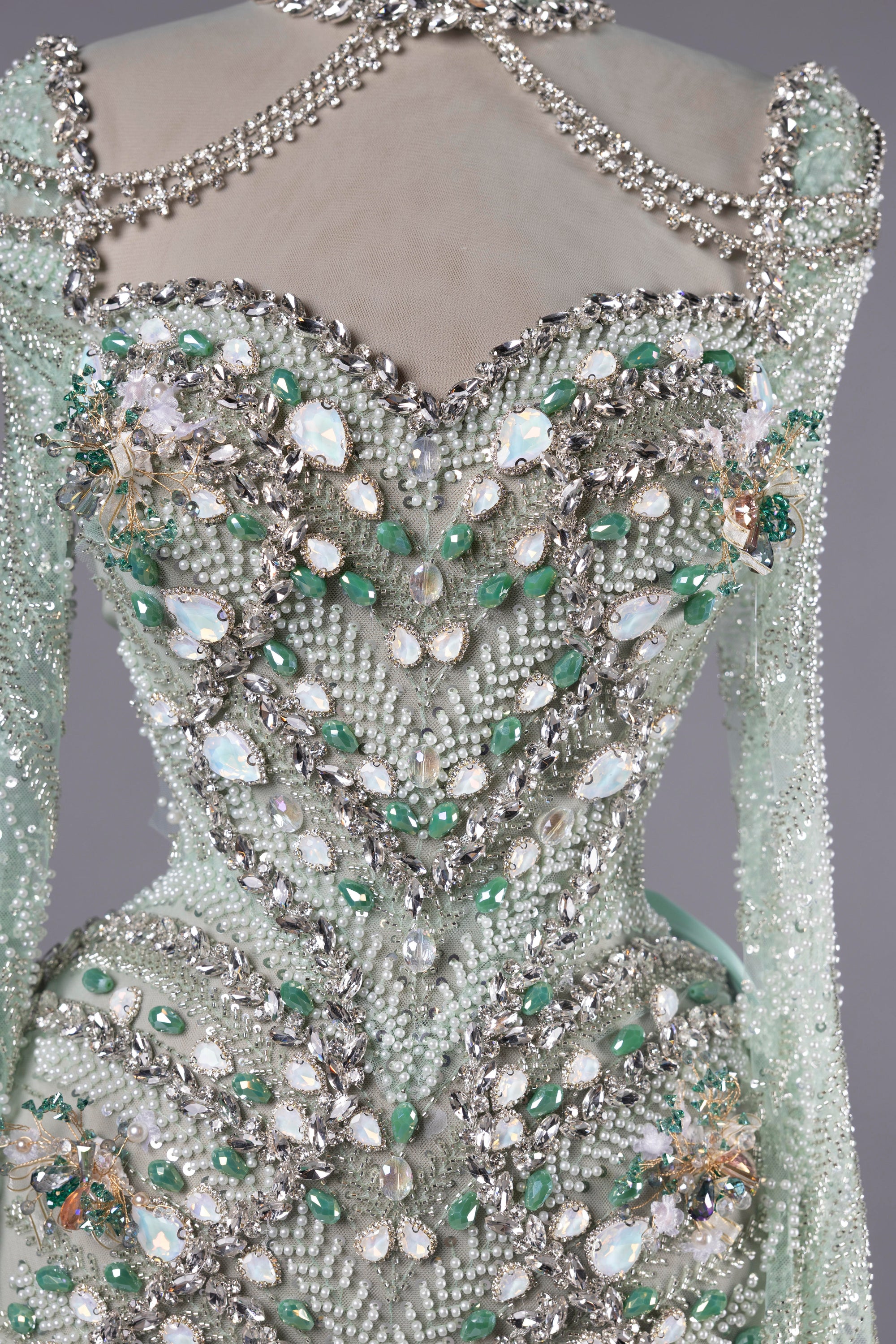 Sihëna Aqua Aurora — mint high-neck long-sleeve mermaid evening dress