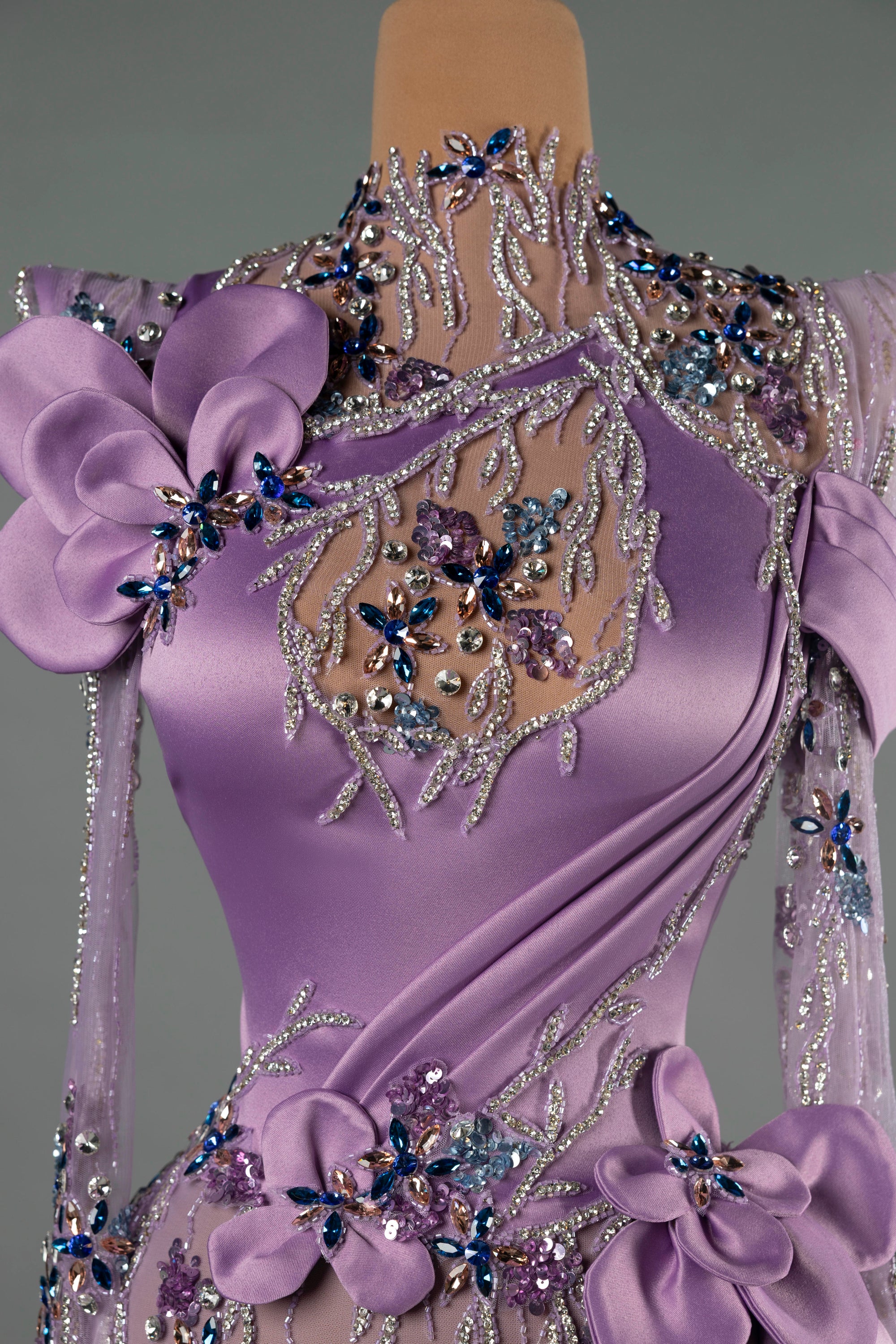 Sihëna Lavender Paragon — lilac high-neck long-sleeve mermaid evening dress