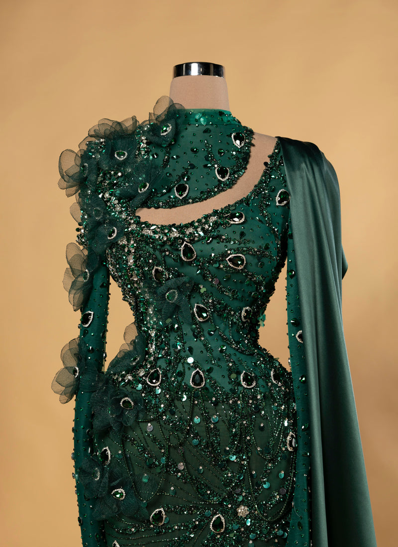 Sihëna Malachite Aura — emerald high-neck long-sleeve mermaid evening dress