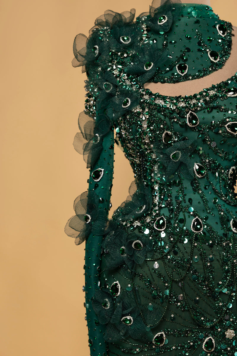 Sihëna Malachite Aura — emerald high-neck long-sleeve mermaid evening dress