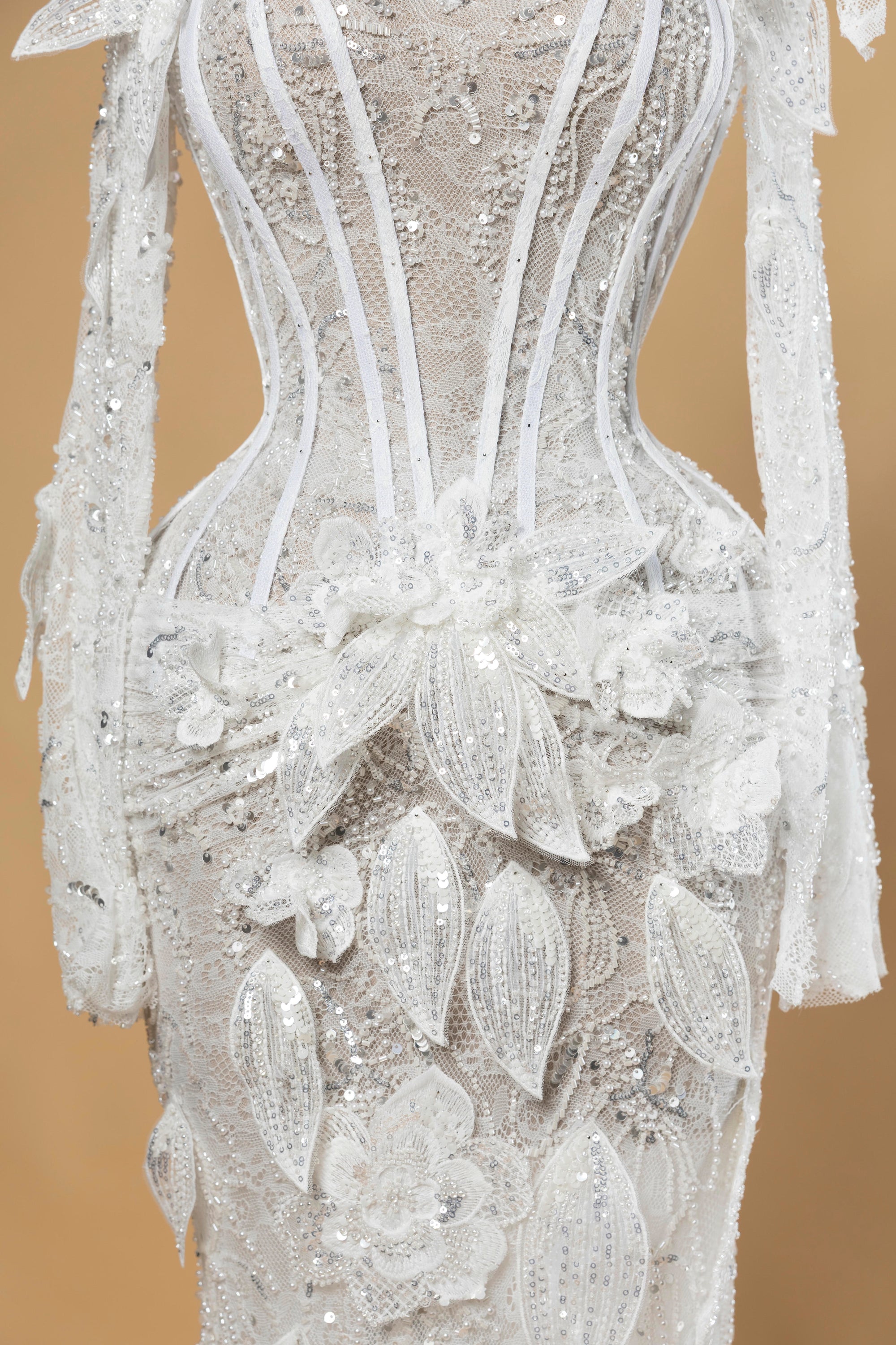 Sihëna Snowleaf Mosaic — ivory sweetheart long-sleeve mermaid wedding dress