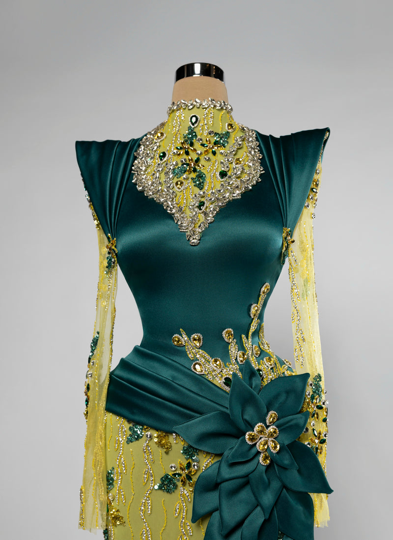 Sihëna Citrine Canopy — emerald high-neck long-sleeve mermaid evening dress
