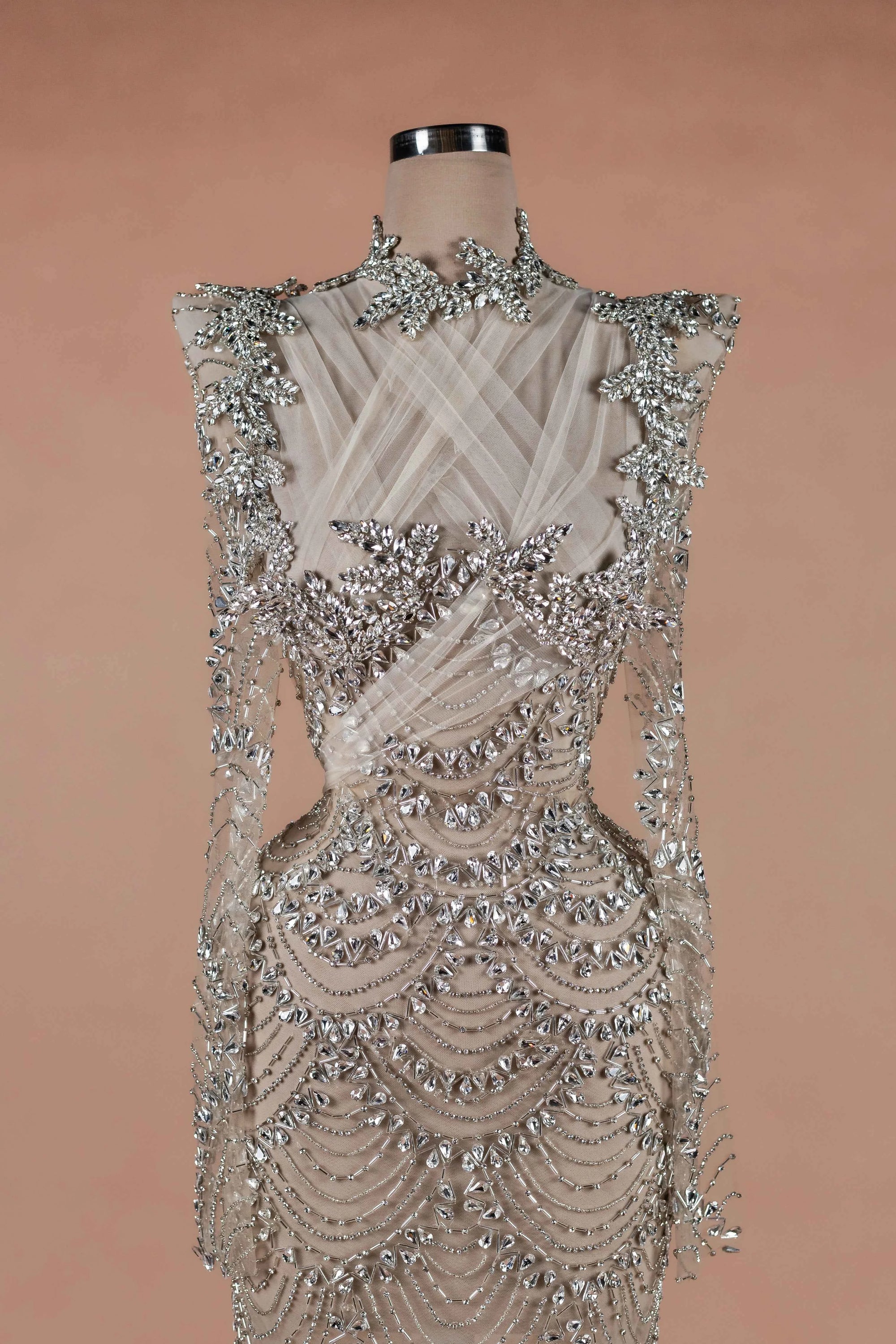 Sihëna Silver Scallop — silver high-neck long-sleeve column evening dress