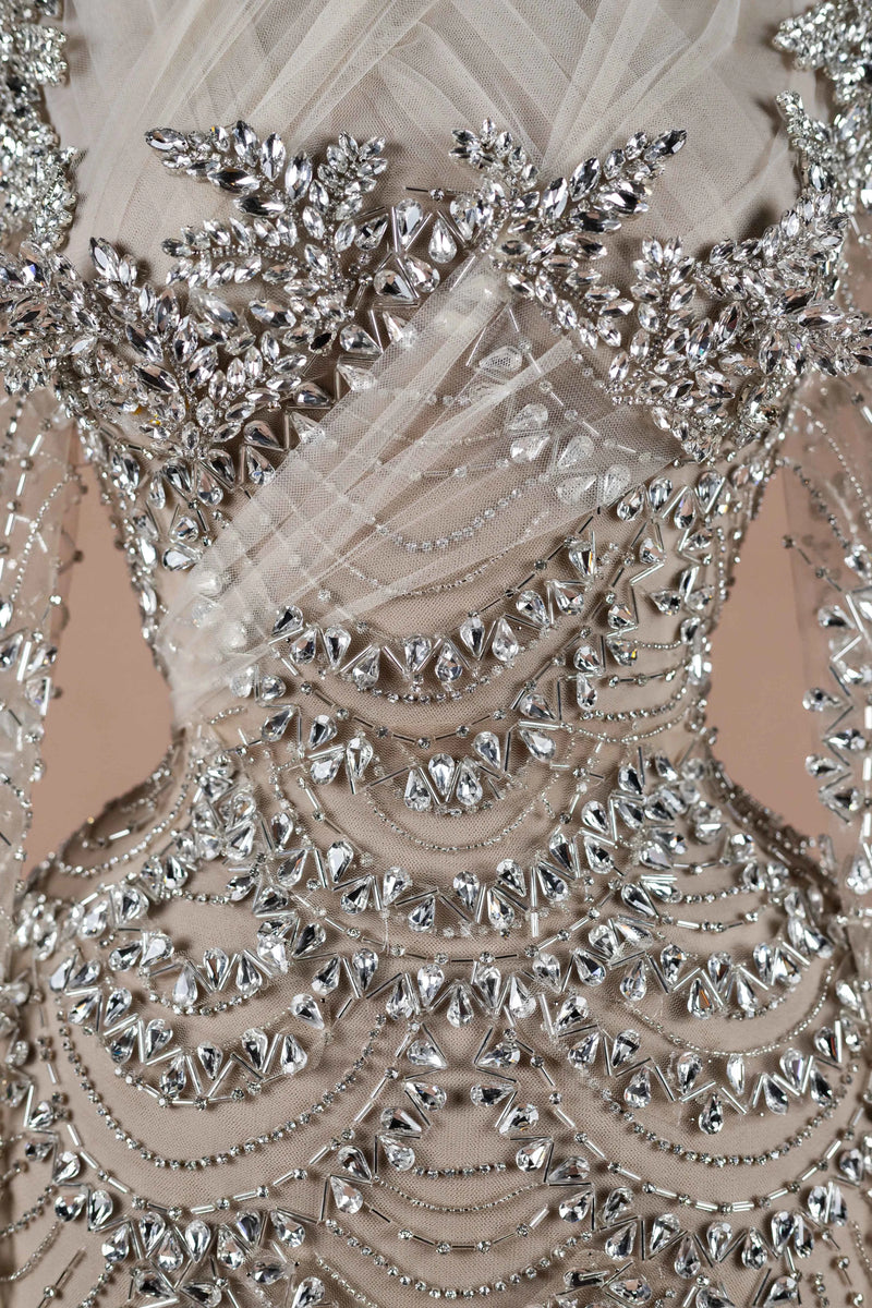 Sihëna Silver Scallop — silver high-neck long-sleeve column evening dress