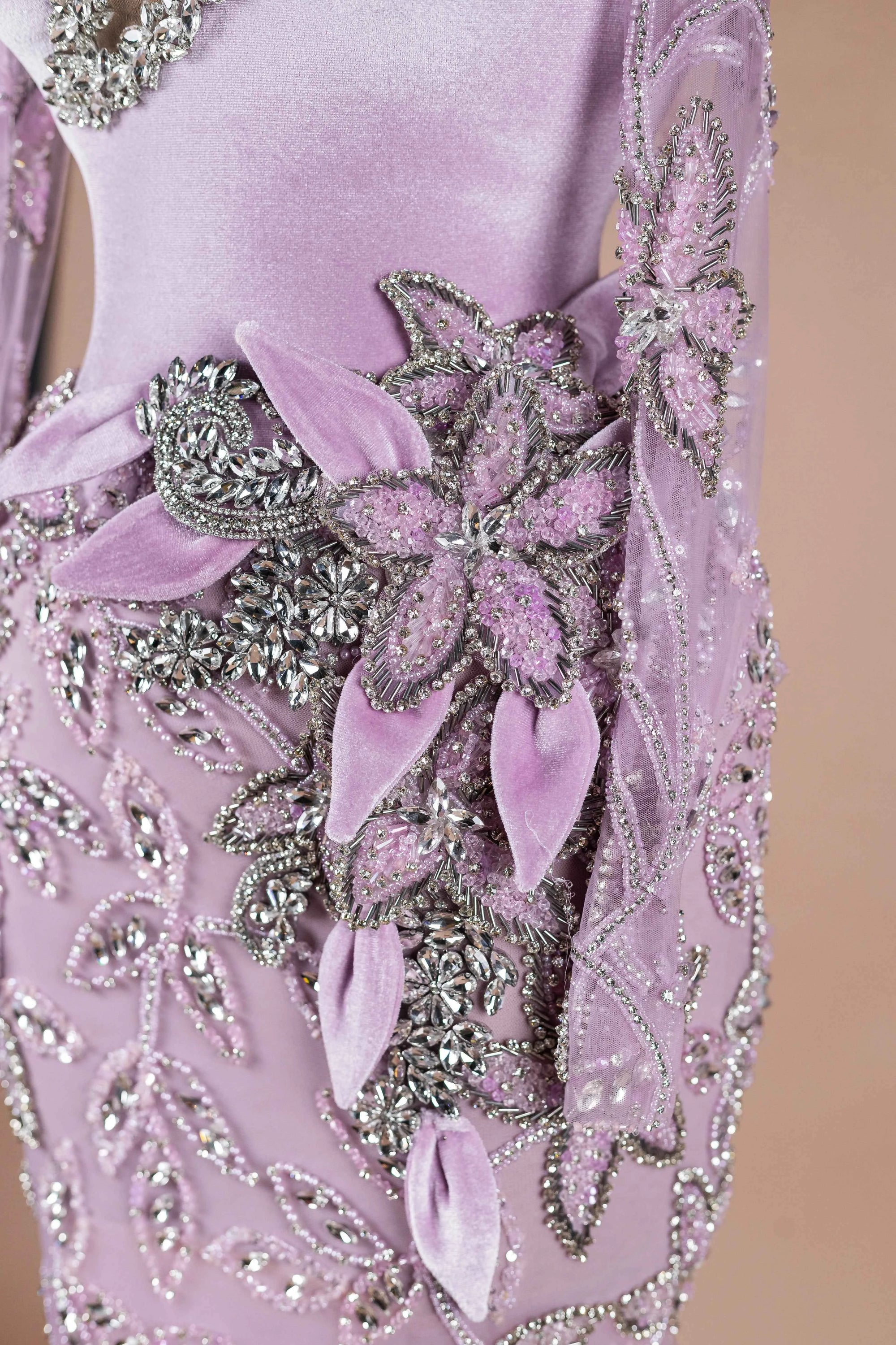 Sihëna Wisteria Vine — lilac high-neck long-sleeve mermaid evening dress