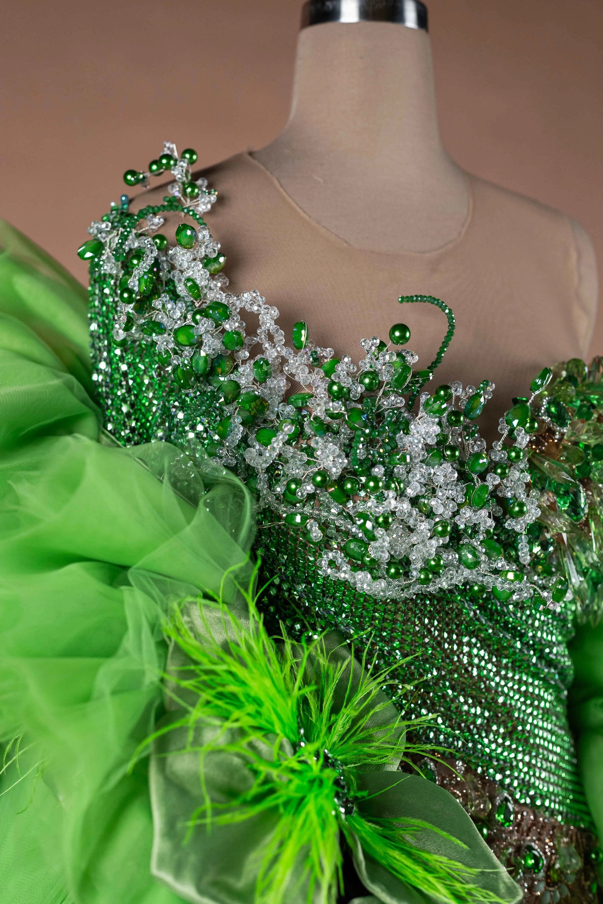 Sihëna Jade Opulence — lime one-shoulder long-sleeve mermaid evening dress