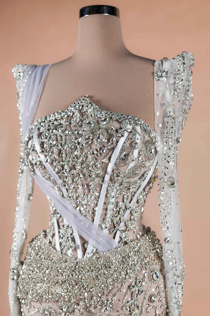 Sihëna Diamond Reverie — silver sweetheart long-sleeve column evening dress