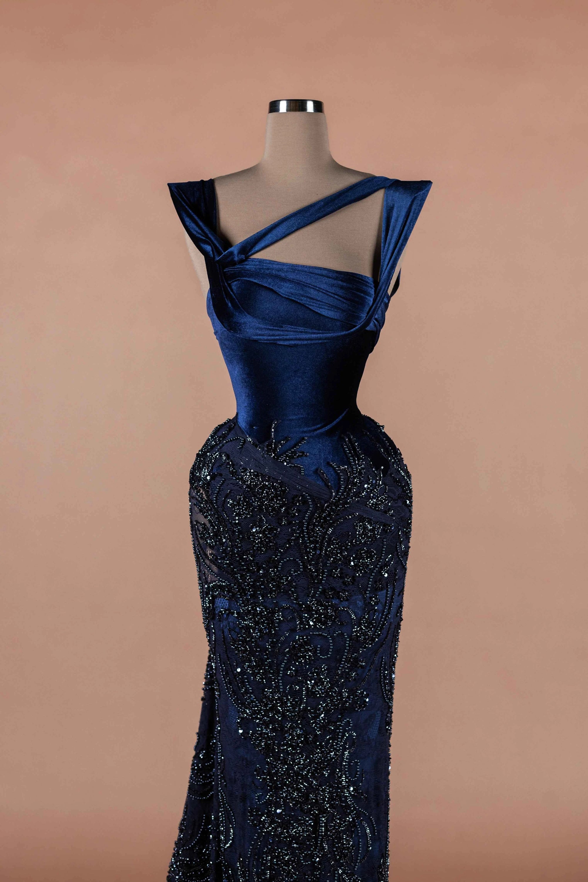 Sihëna Navy Arabesque — navy asymmetric sleeveless mermaid evening dress