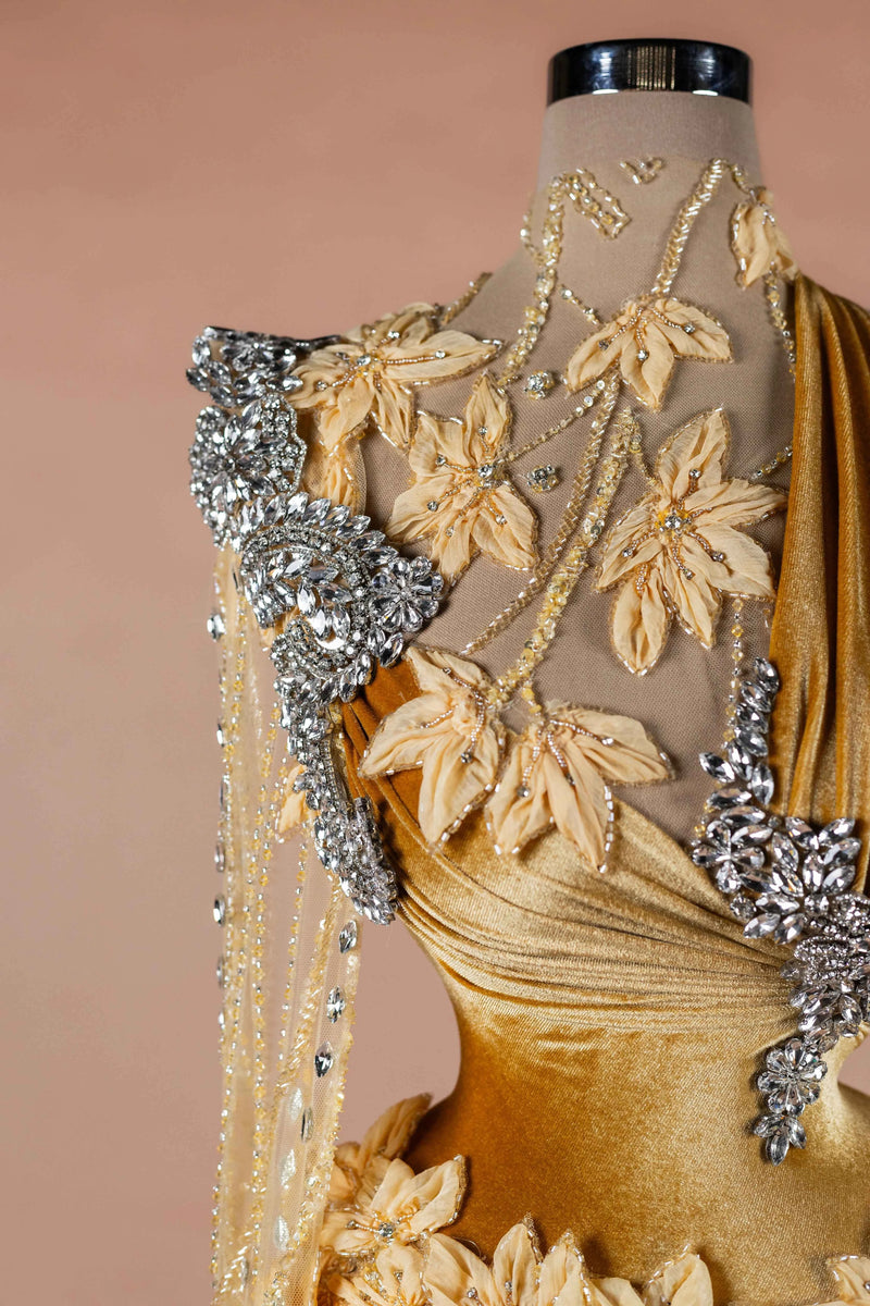 Sihëna Amber Petal Vine — amber high-neck long-sleeve column evening dress