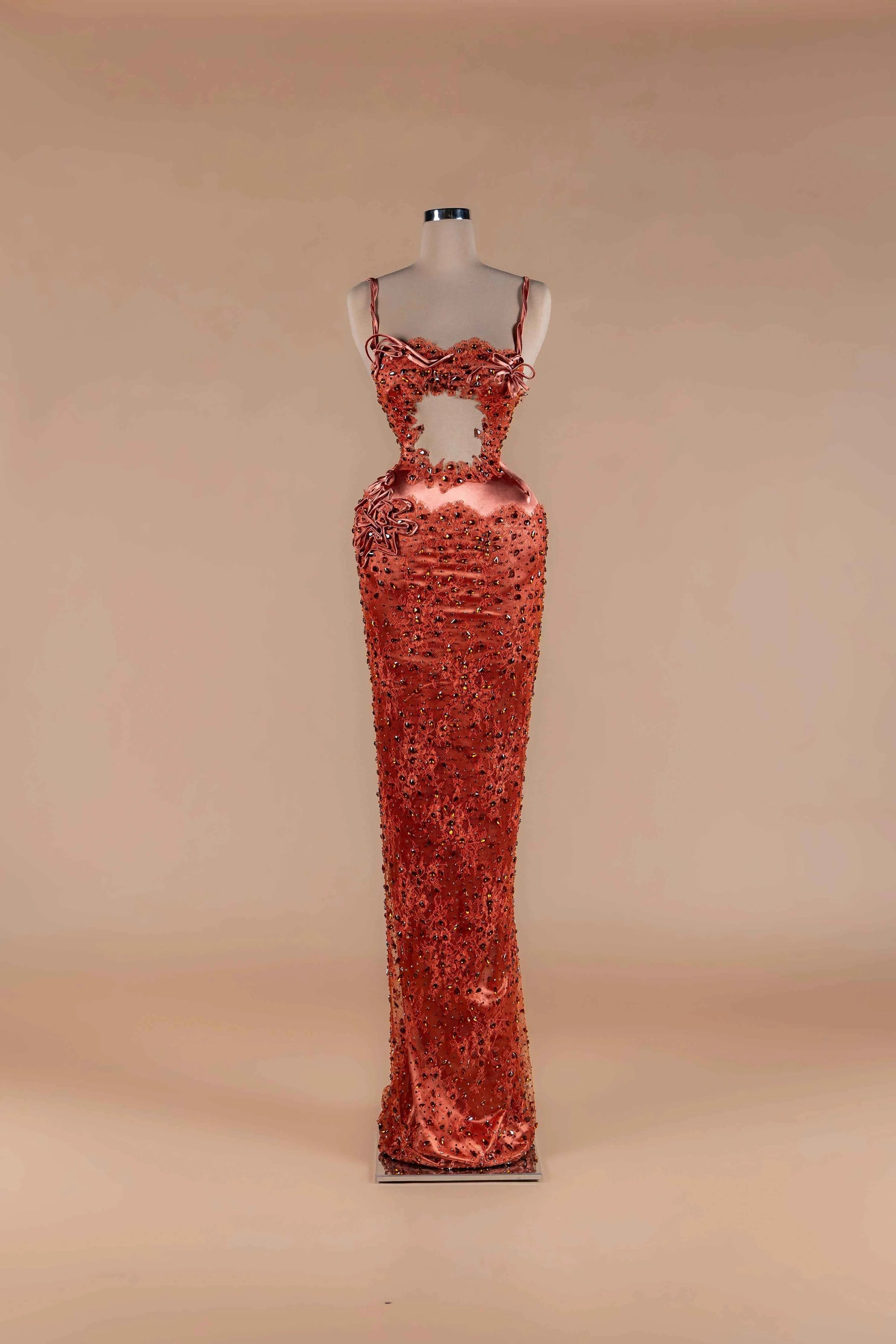 Sihëna Copper Serenade — copper sweetheart spaghetti-strap velvet column gown with crystal-beaded lace appliqué and midriff cutout.