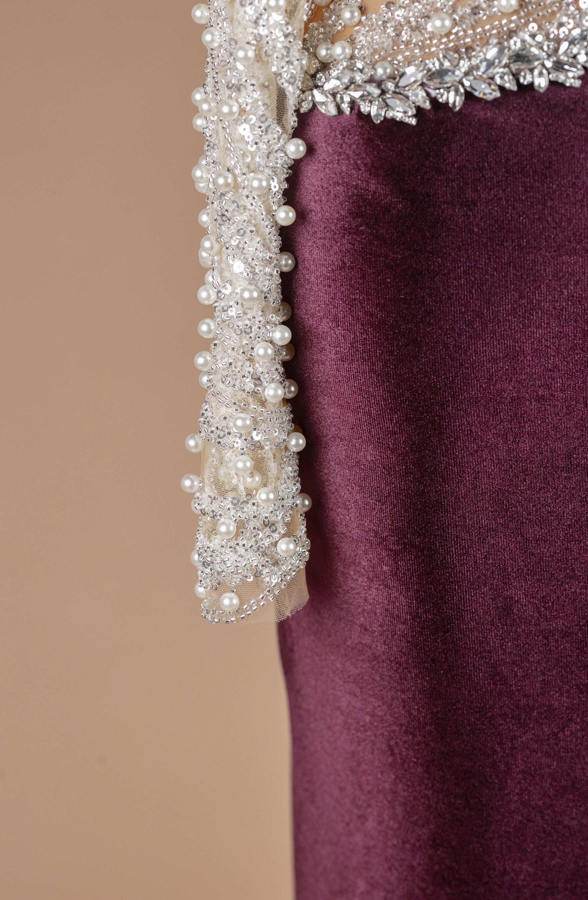 Sihëna Plum Pearl Citadel — burgundy high-neck long-sleeve column evening dress
