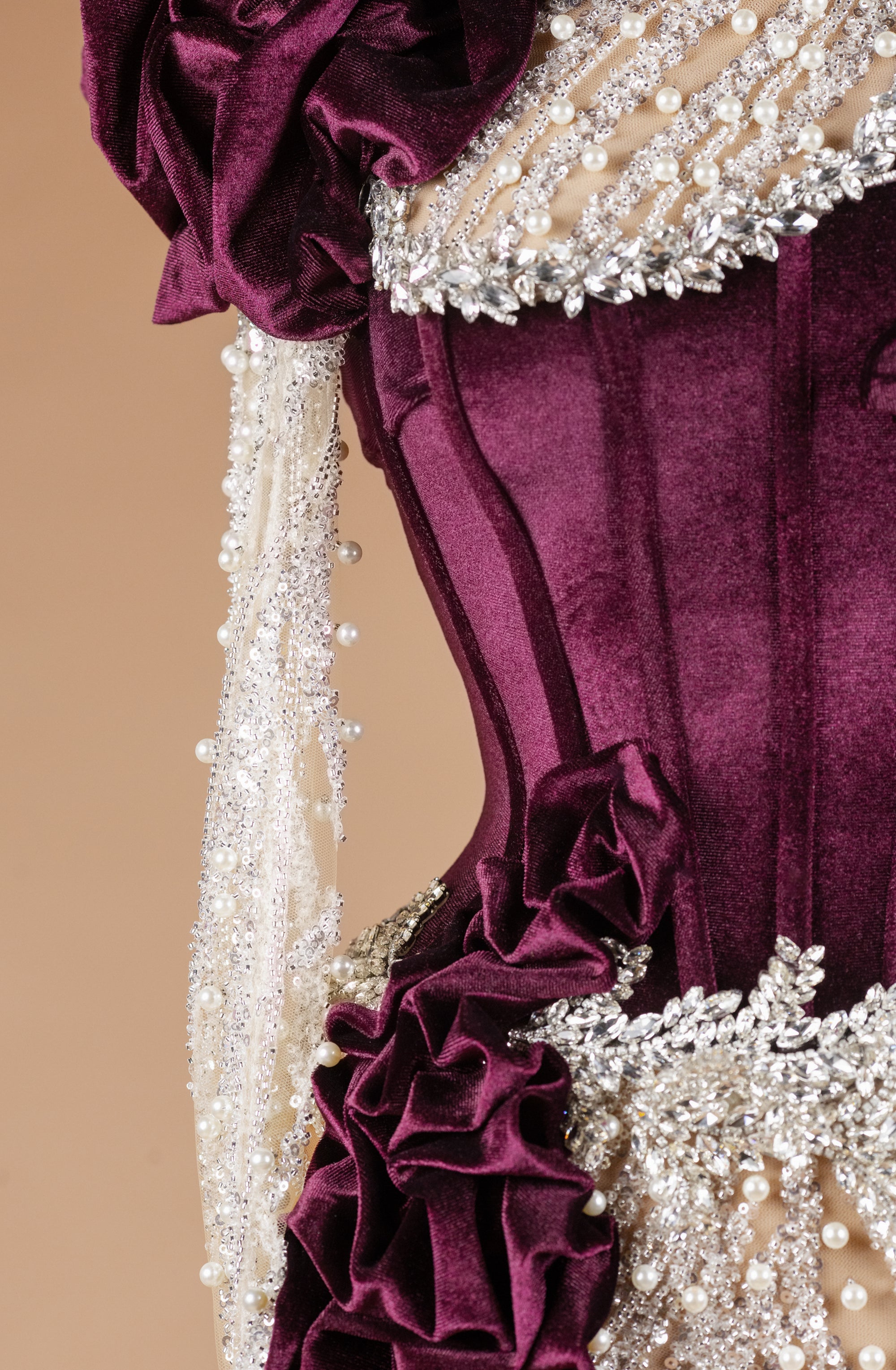 Sihëna Amaranth Pearl Opus — burgundy high-neck long-sleeve mermaid evening dress
