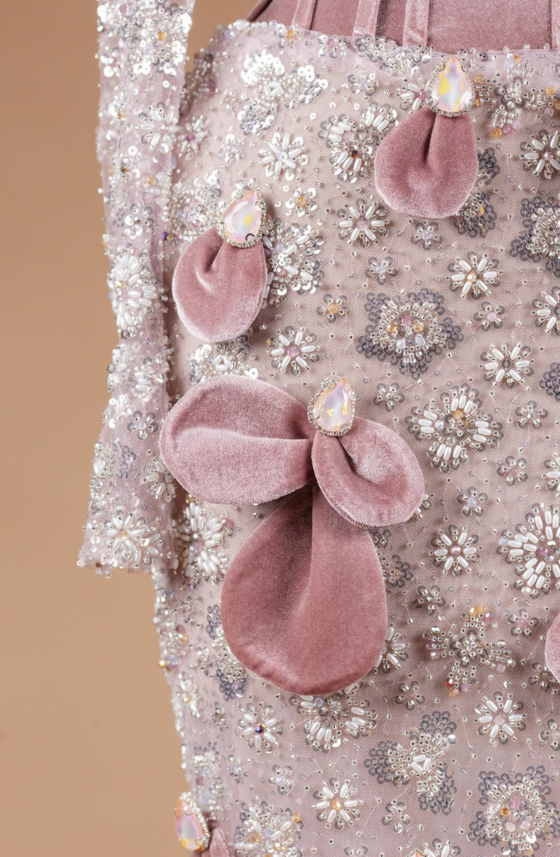 Sihëna Blush Petal Tapestry — dusty-rose high-neck long-sleeve mermaid evening dress