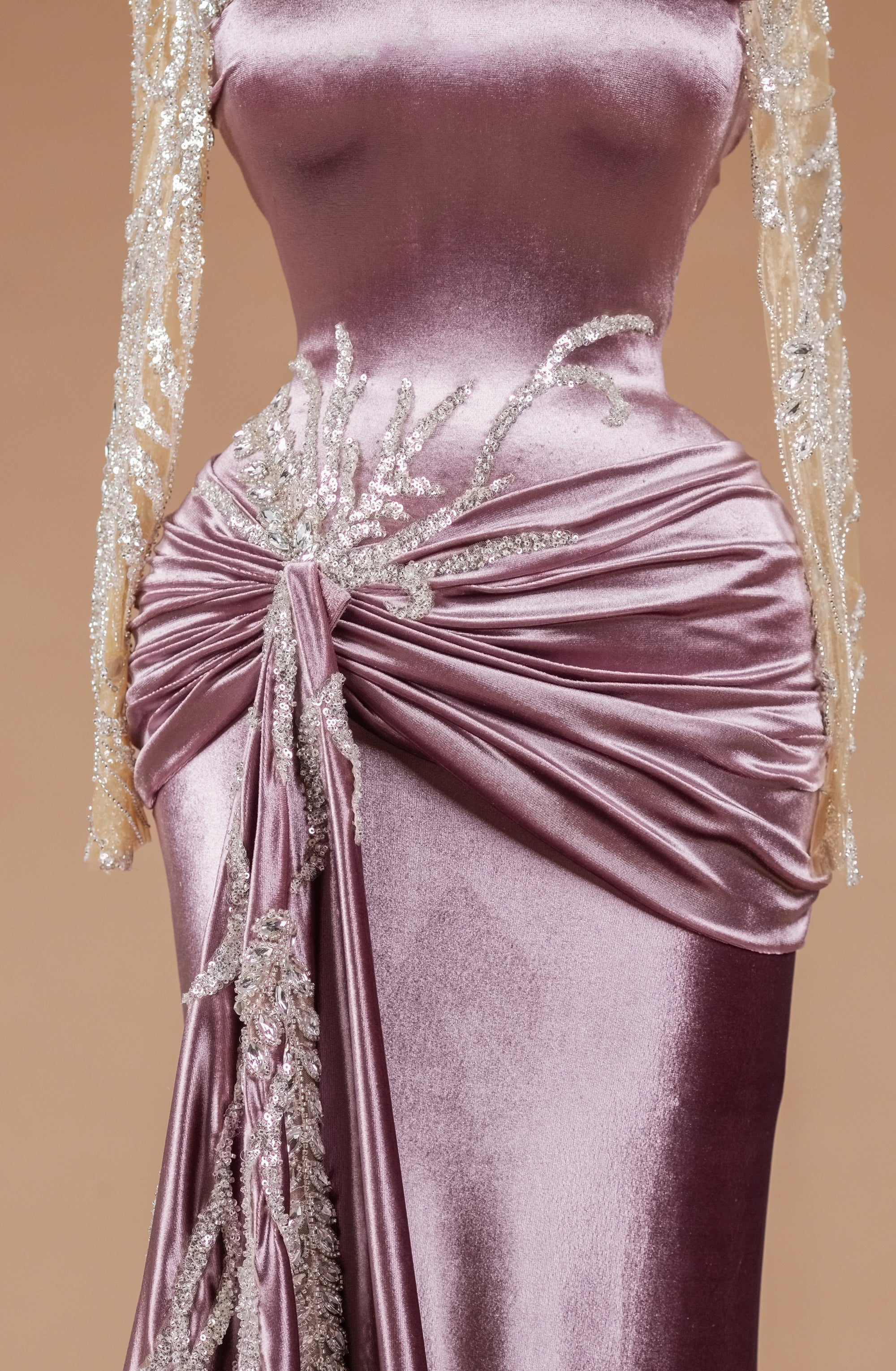 Sihëna Roselight Reverence — mauve high-neck long-sleeve column evening dress