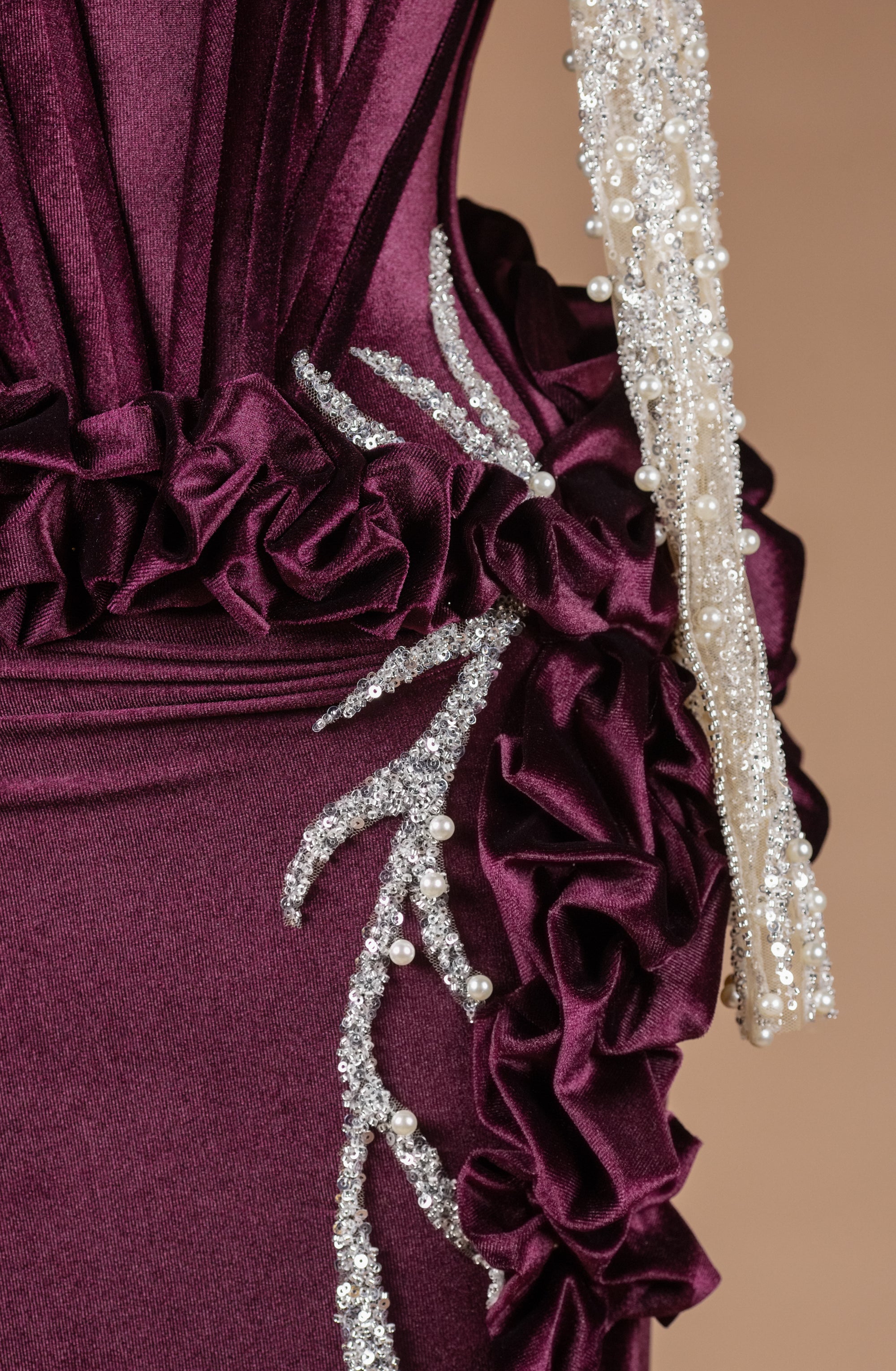 Sihëna Imperial Plum Sonata — burgundy high-neck long-sleeve column evening dress