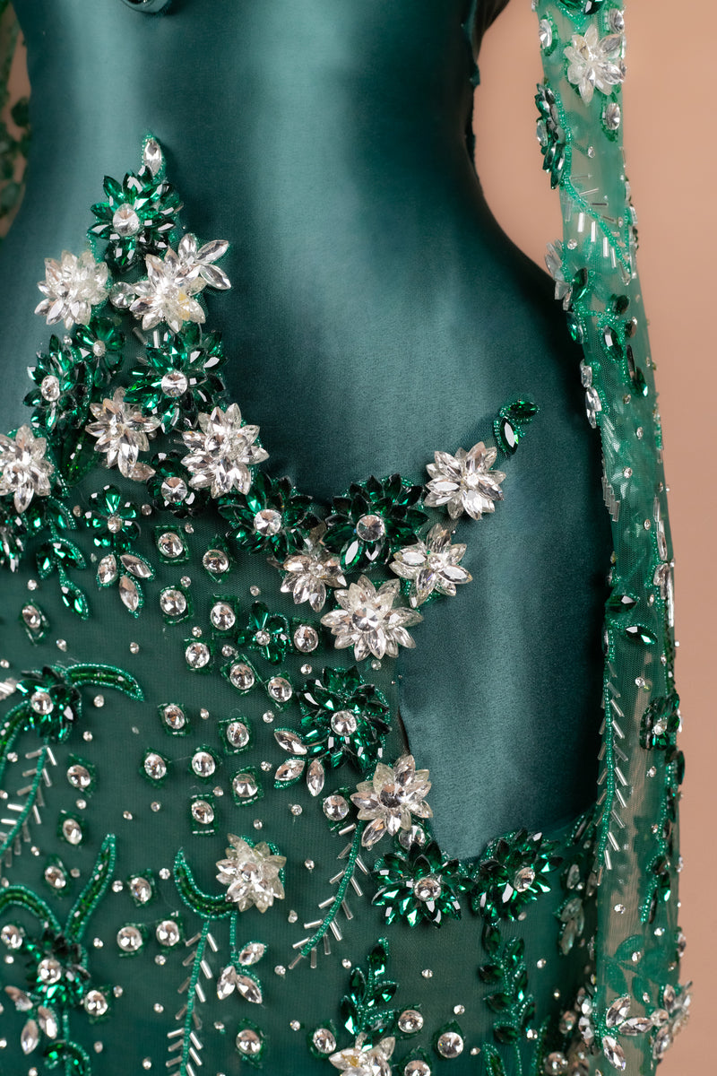 Sihëna Emerald Vine — emerald high-neck long-sleeve mermaid evening dress