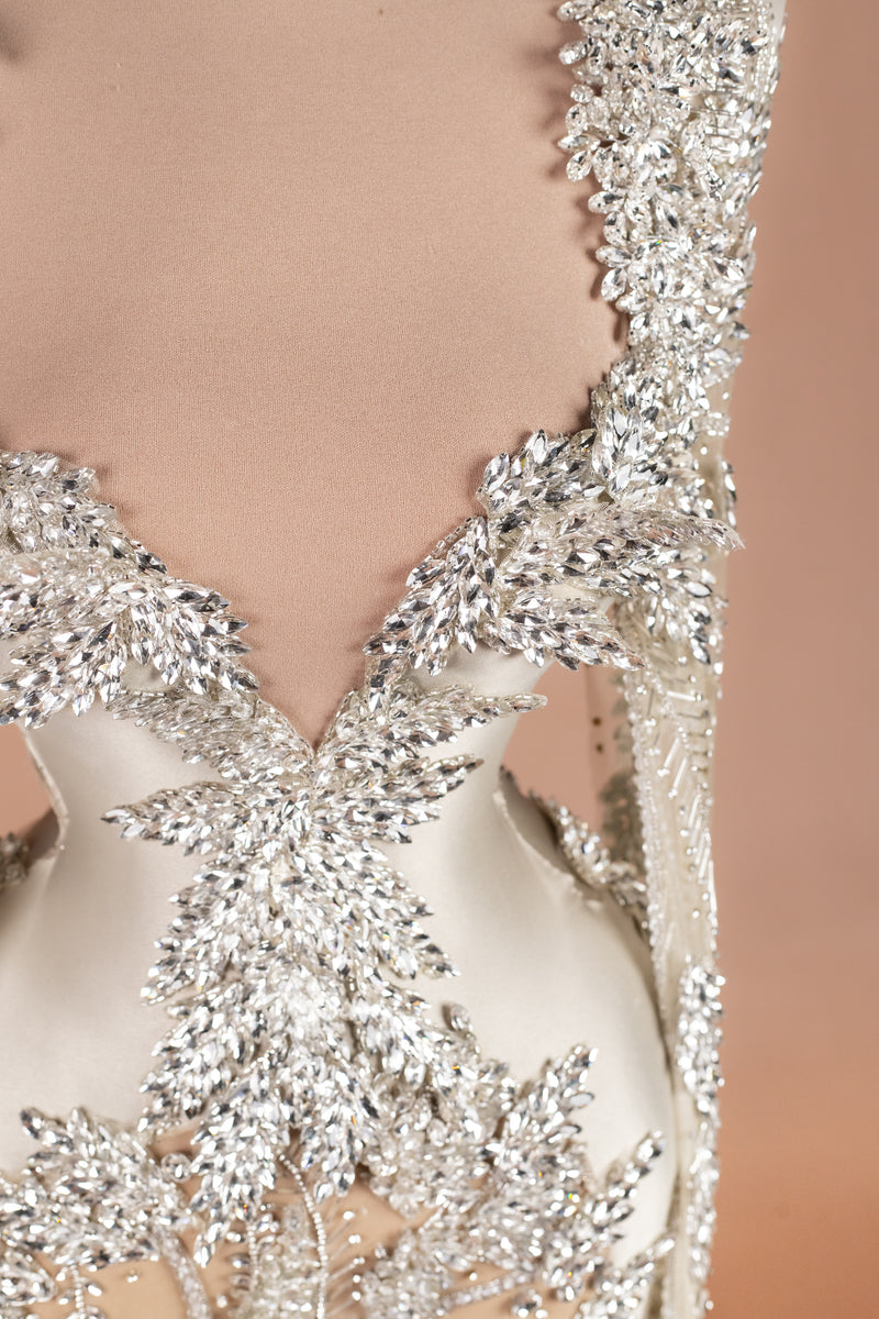 Sihëna Silver Wheat — champagne v-neck cape-sleeve mermaid evening dress