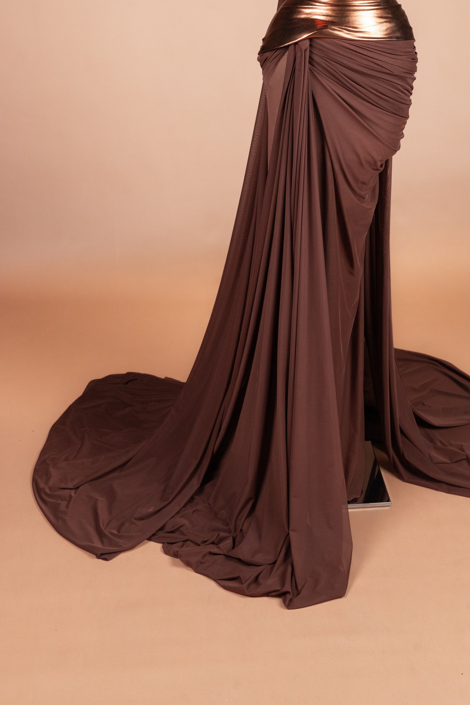 Sihëna Bronze Goddess — bronze sweetheart sleeveless mermaid evening dress