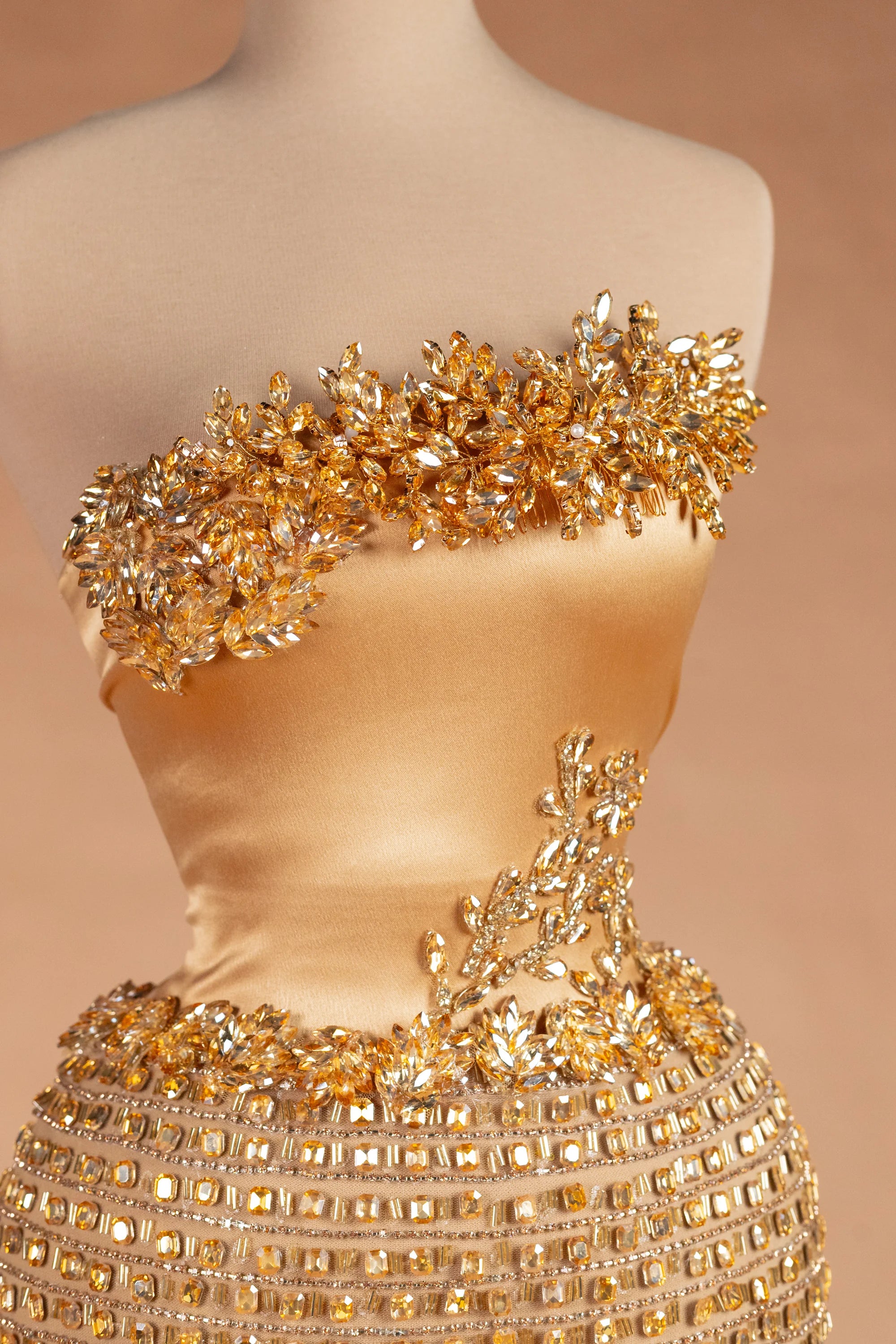 Sihëna Byzantine Tessera — gold strapless sleeveless column evening dress