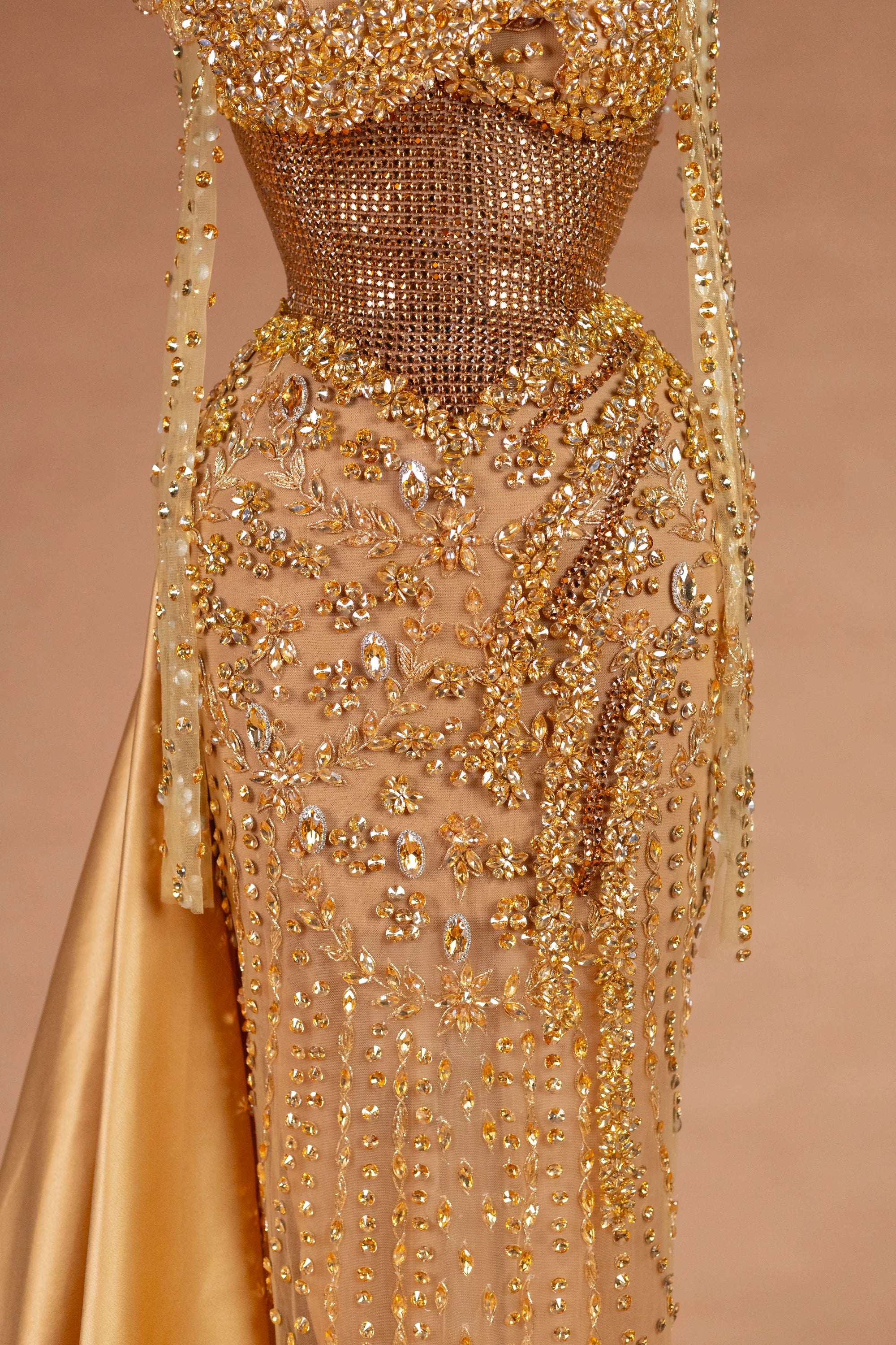 Sihëna Molten Regalia — gold high-neck long-sleeve column evening dress