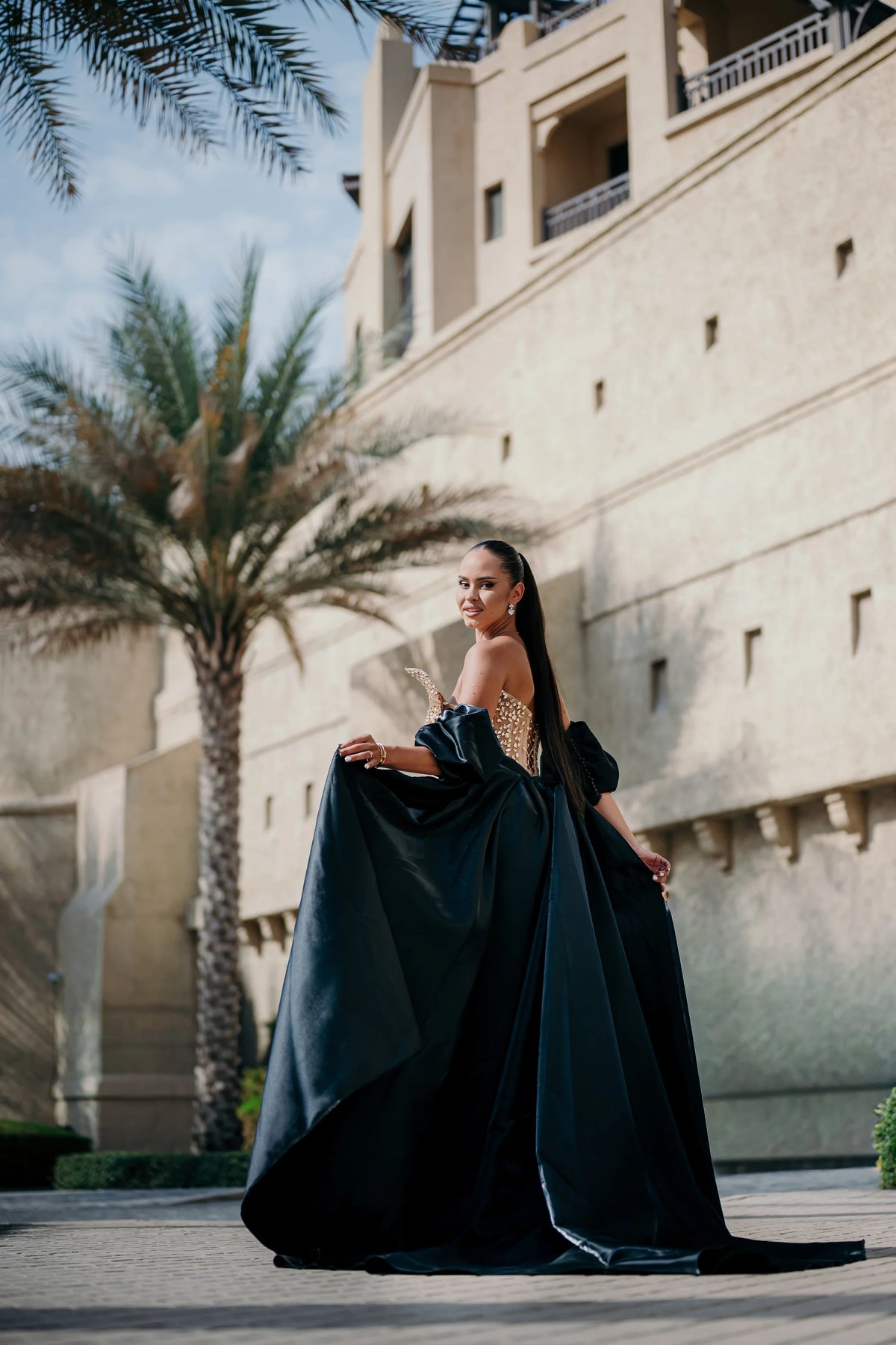 Sihëna Nacre Penumbra — champagne strapless sleeveless column evening dress