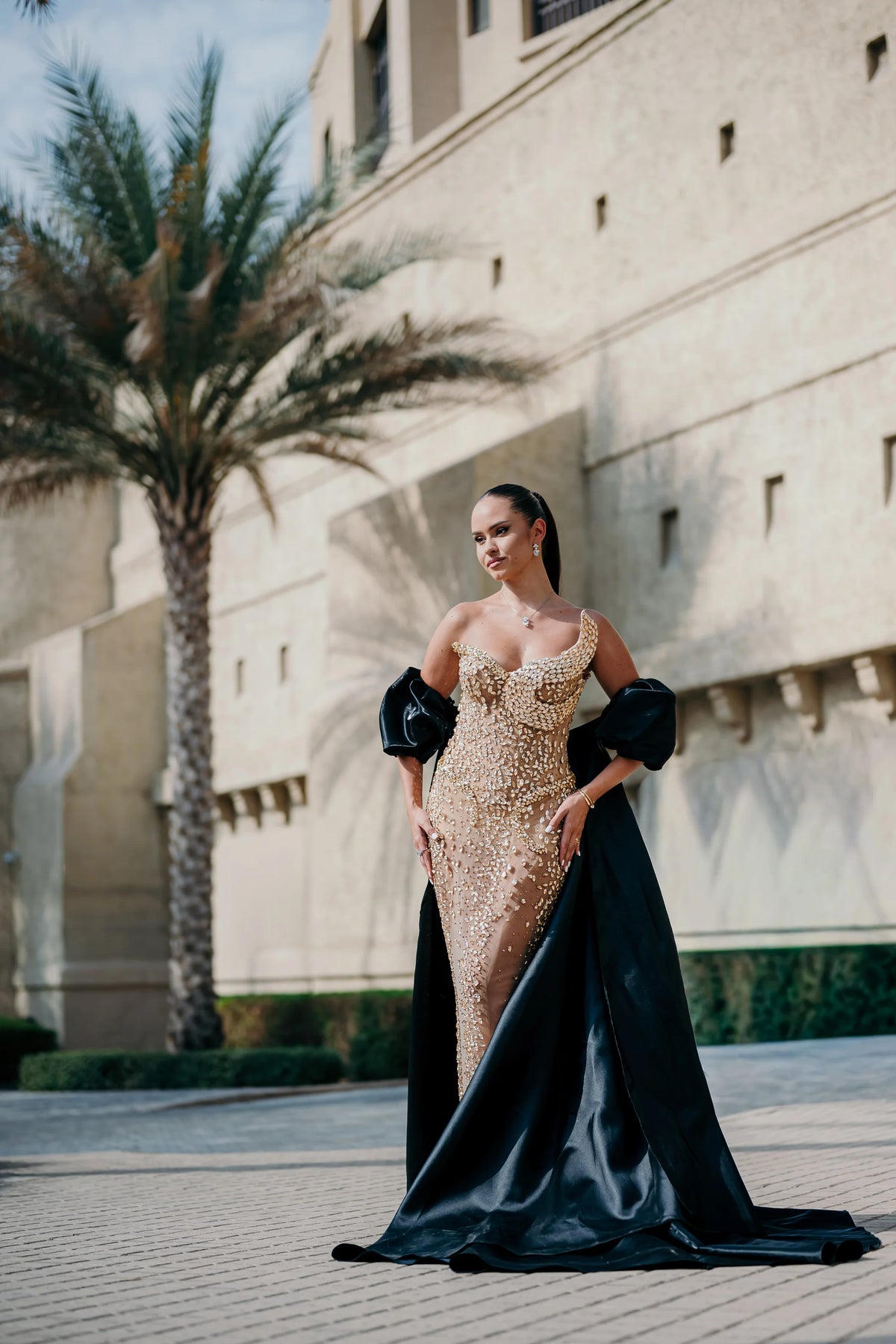 Sihëna Nacre Penumbra — champagne strapless sleeveless column evening dress