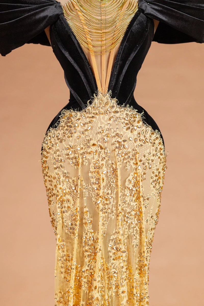 Sihëna Onyx Rivière — gold v-neck off-shoulder mermaid evening dress