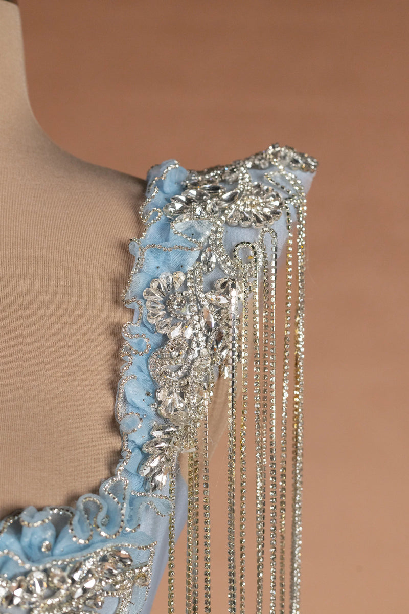 Sihëna Winter Waltz — powder-blue v-neck sleeveless mermaid evening dress